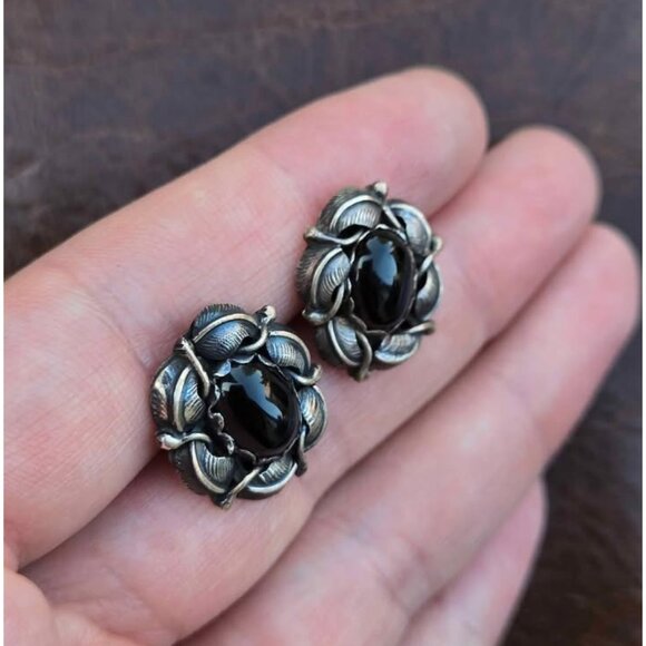 Ellen Myrtle Signed Navajo Black Onyx Earrings Leaf or Feather Handmade Vintage - Picture 4 of 7